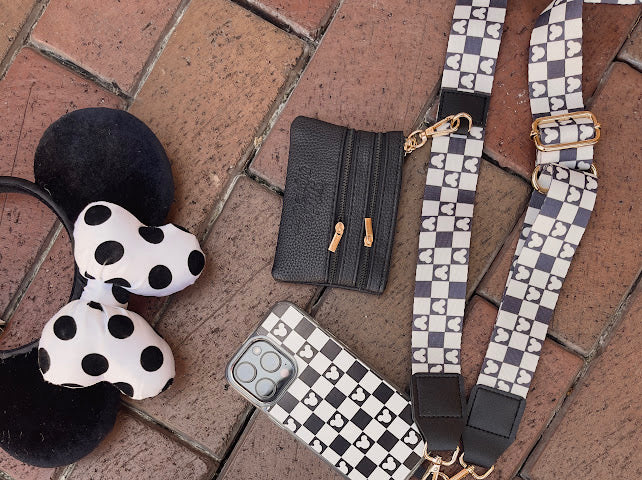 checkered phone plate