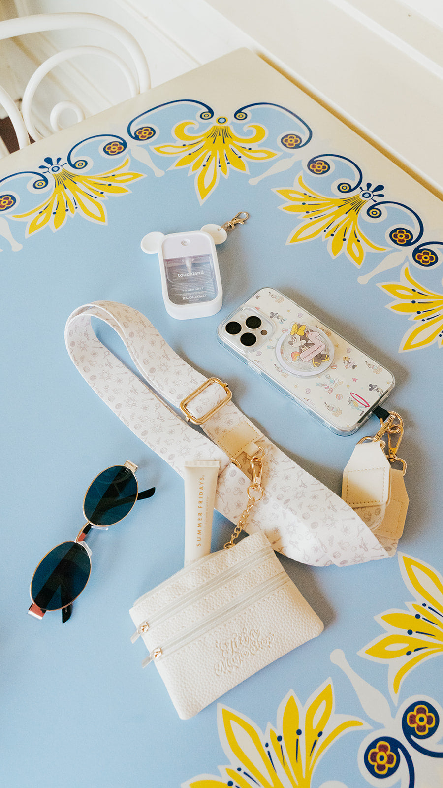 Hands-Free Phone Strap Crossbody cream – Theme Park Essential with Wallet Pouch