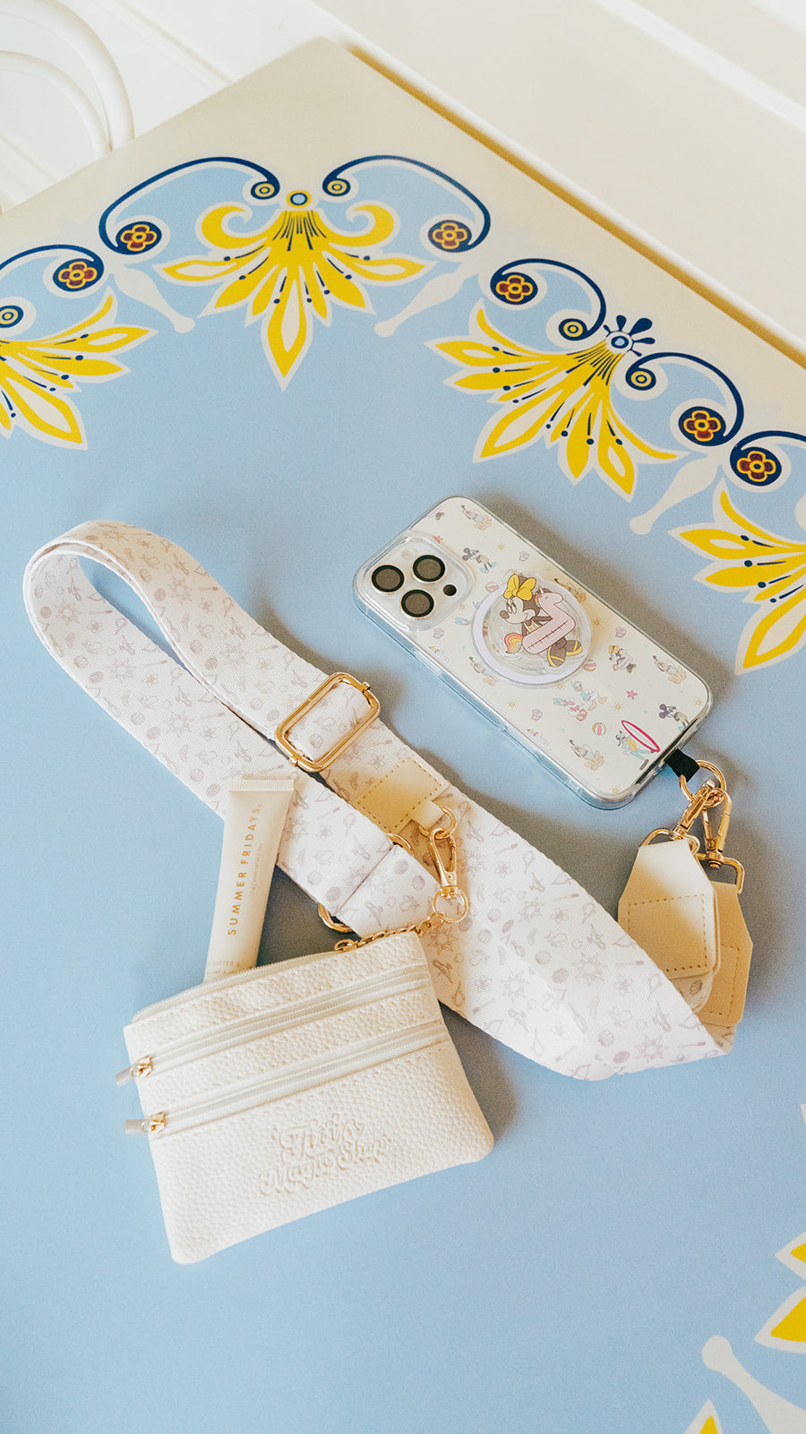 Hands-Free Phone Strap Crossbody cream – Theme Park Essential with Wallet Pouch
